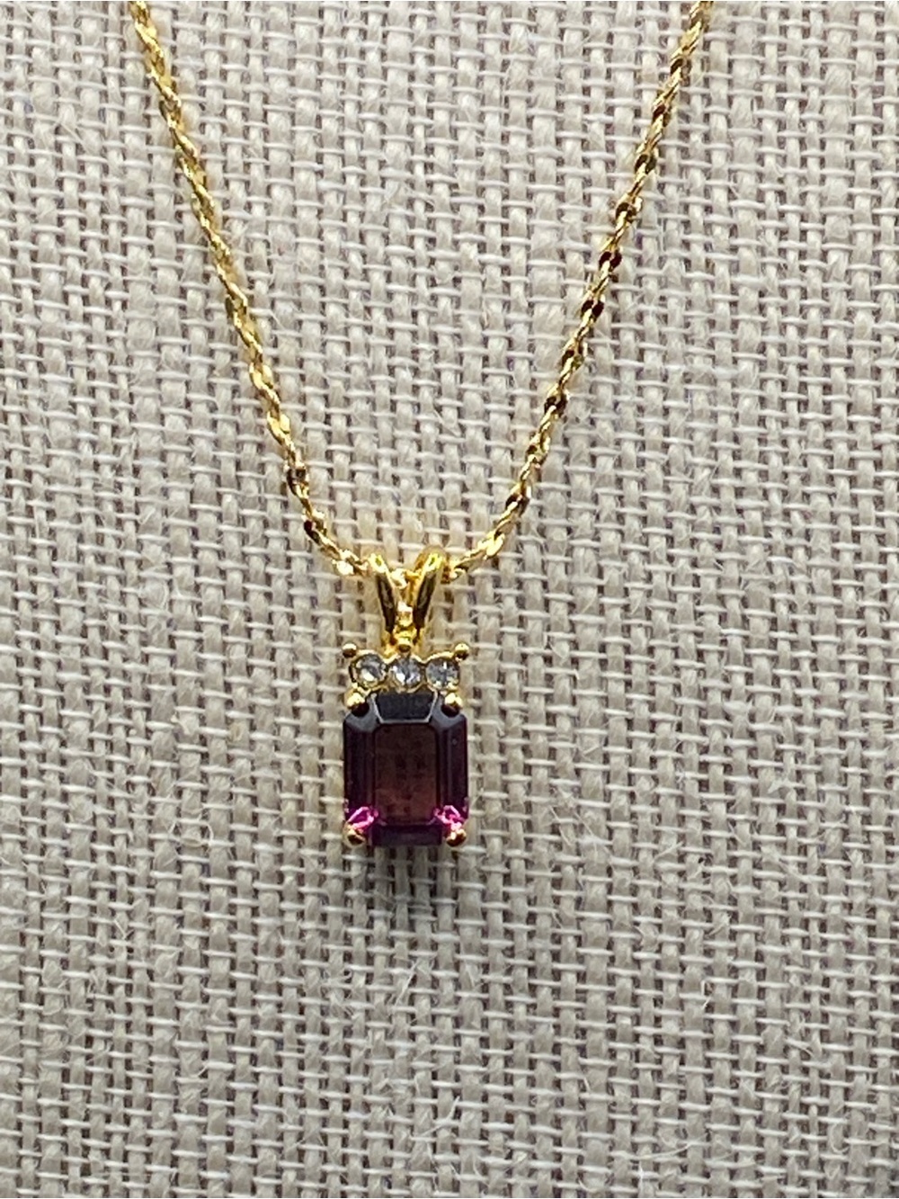 Gold Tone Purple Stone Faux Diamonds On 18”
Twisted Gold Chain Necklace